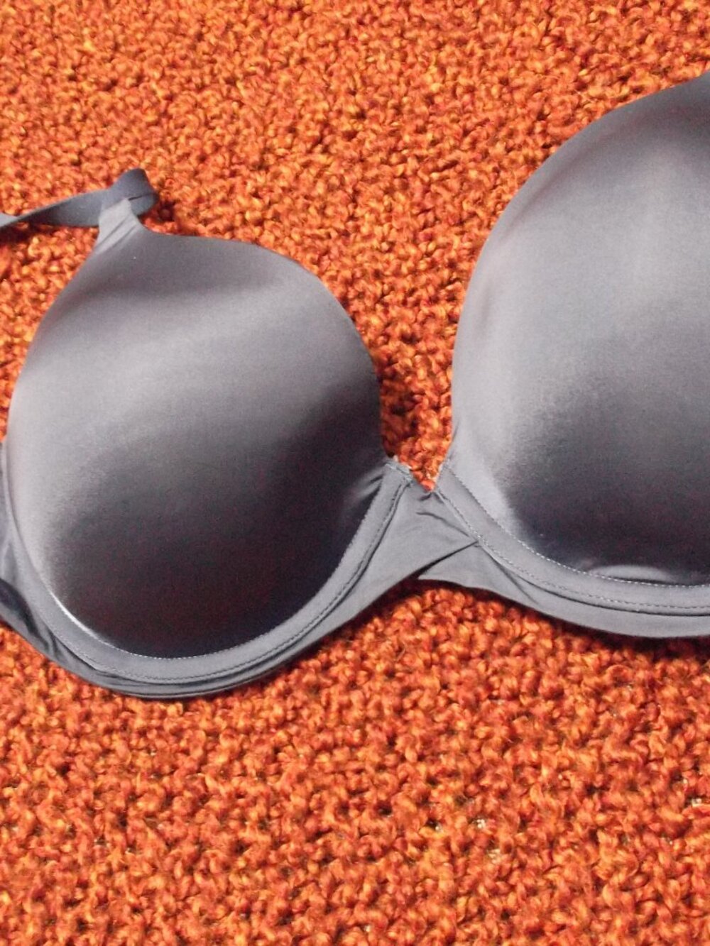 Maidenform sleek navy blue bra
